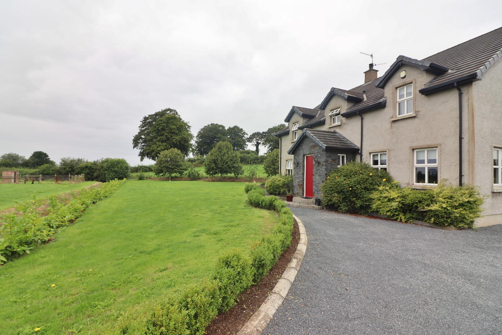 12b Rock Lane 4 of 40