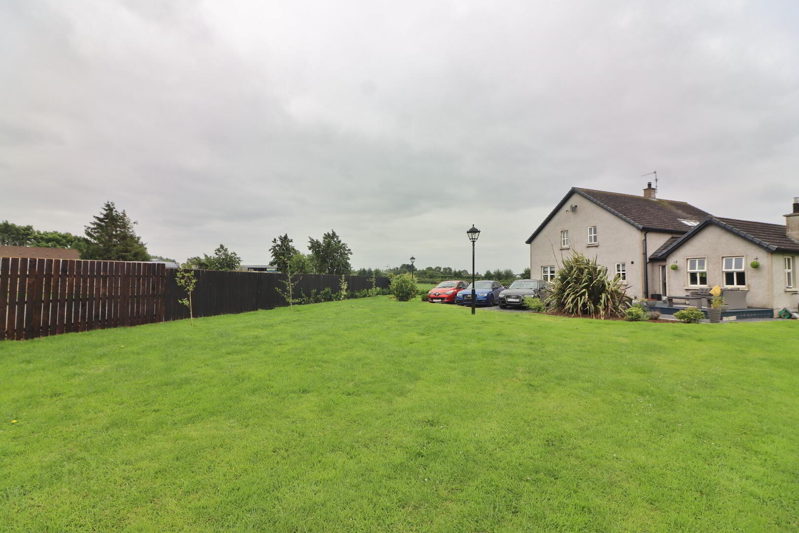 12b Rock Lane 36 of 40