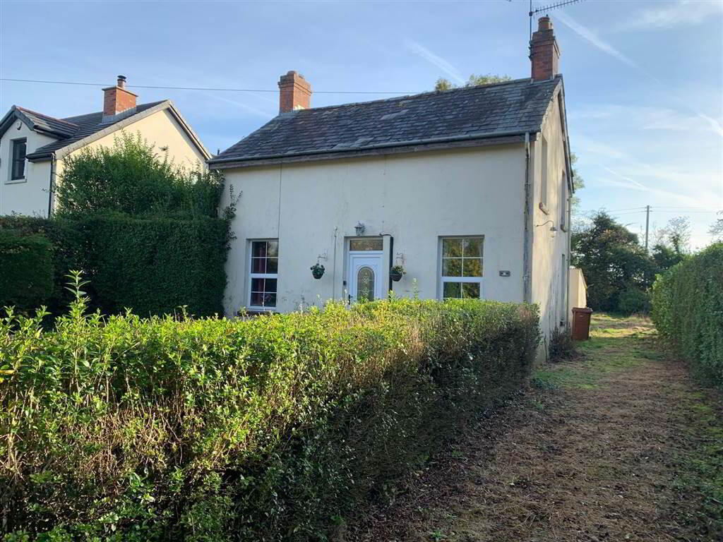 A FOR SALE AS WHOLE OR IN LOTS, Detached House Needi, 6 Glenavy Road 7 of 18