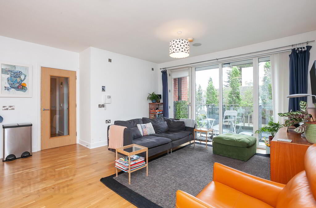 9 The Hull Building, 35 Annadale Crescent 4 of 20