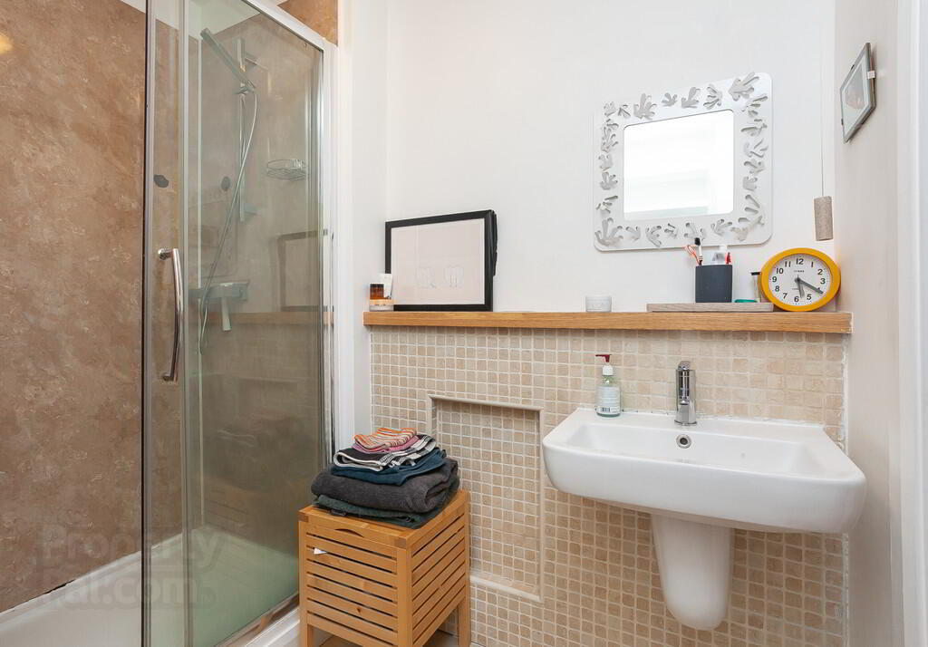 9 The Hull Building, 35 Annadale Crescent 13 of 20