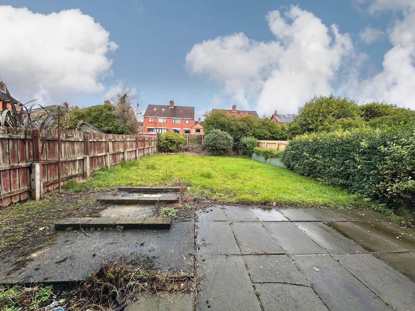 25 Cliftondene Crescent 16 of 16