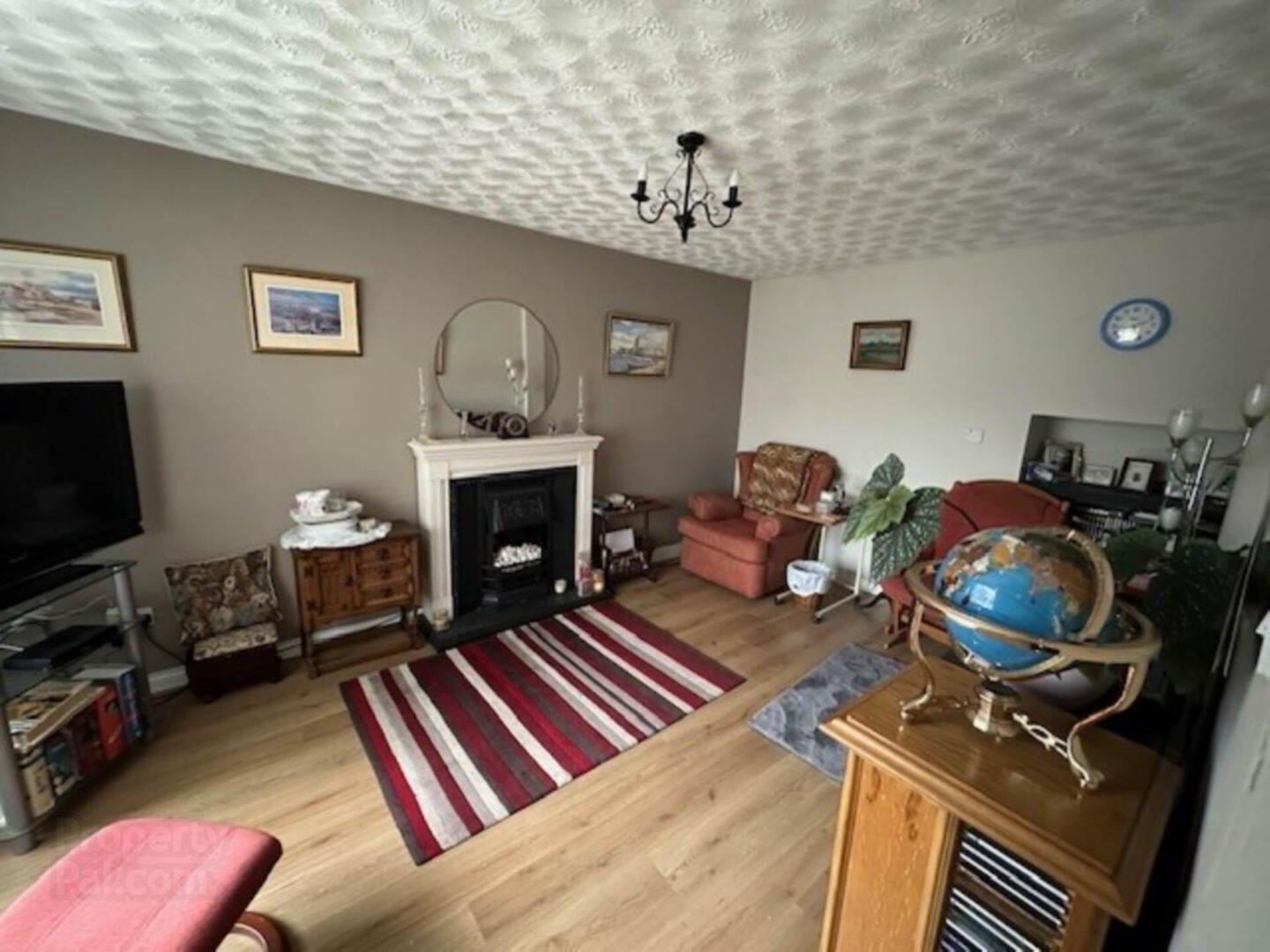 18 Tudor Road 4 of 15