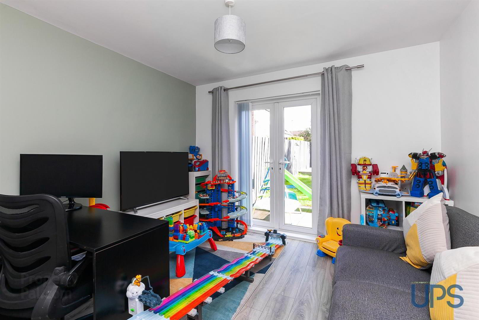 42 St Annes Road 7 of 32