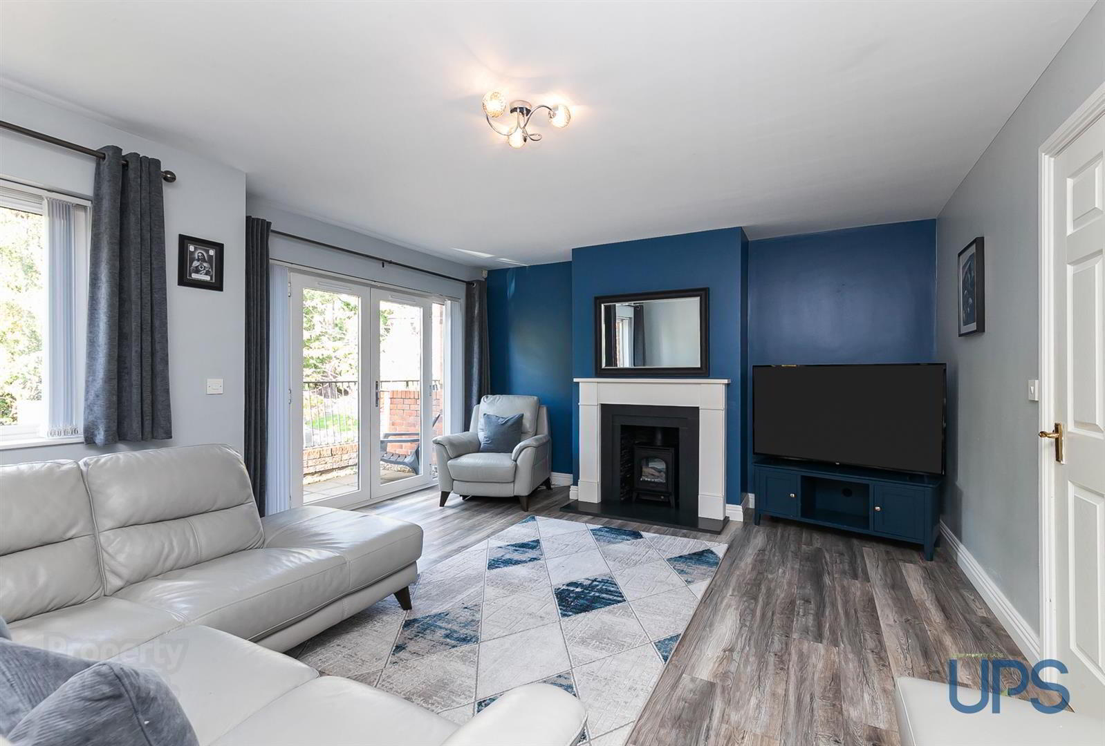42 St Annes Road 9 of 32