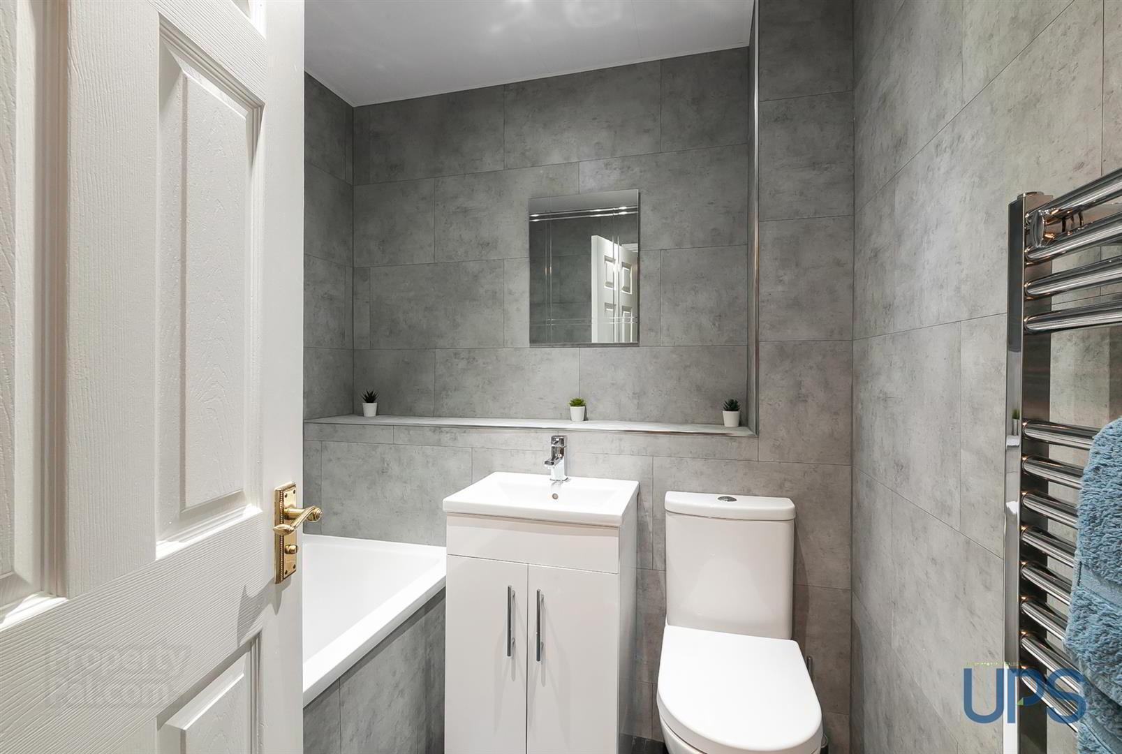 42 St Annes Road 27 of 32