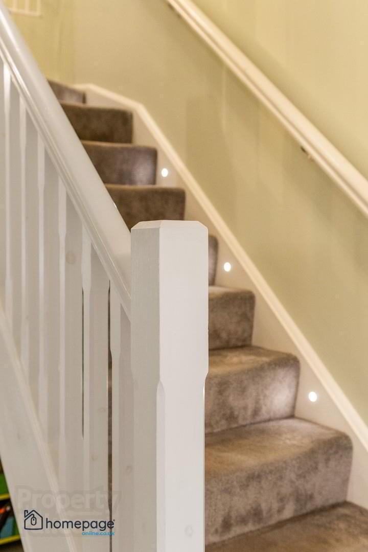10 Castlecroft Drive 20 of 40