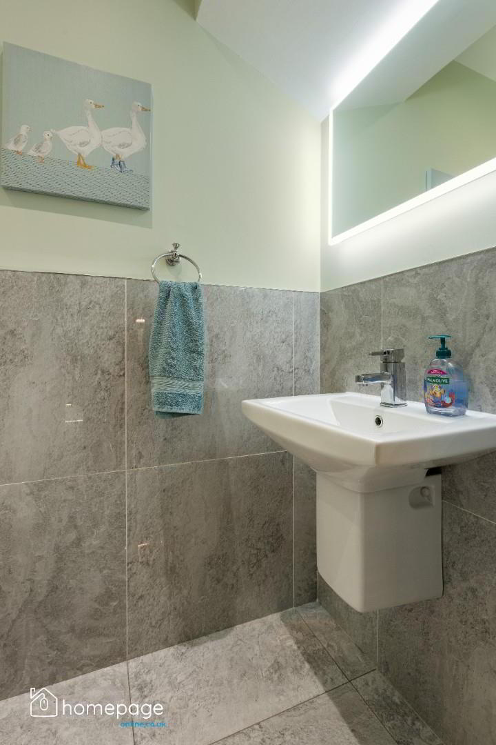10 Castlecroft Drive 18 of 40