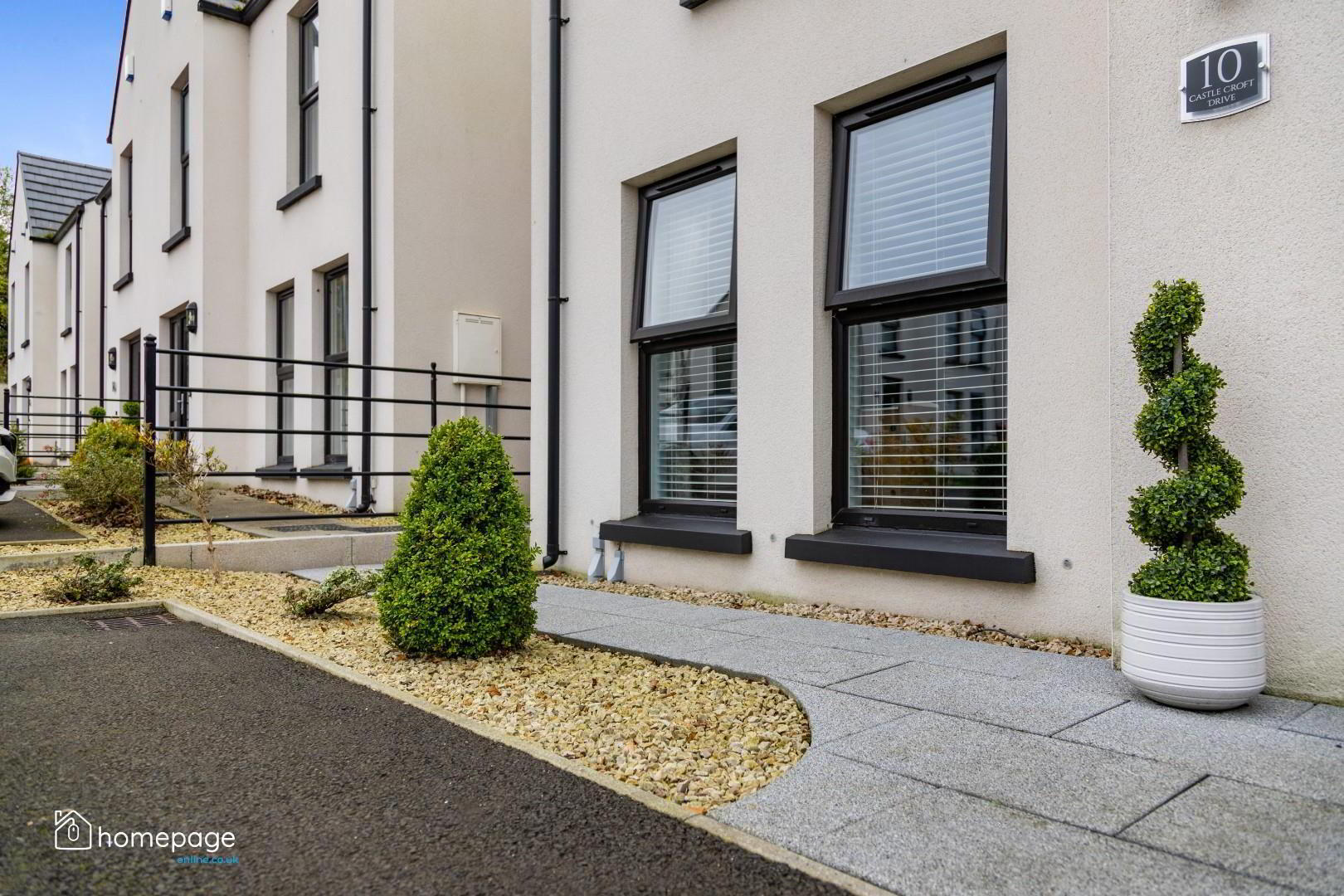 10 Castlecroft Drive 39 of 40