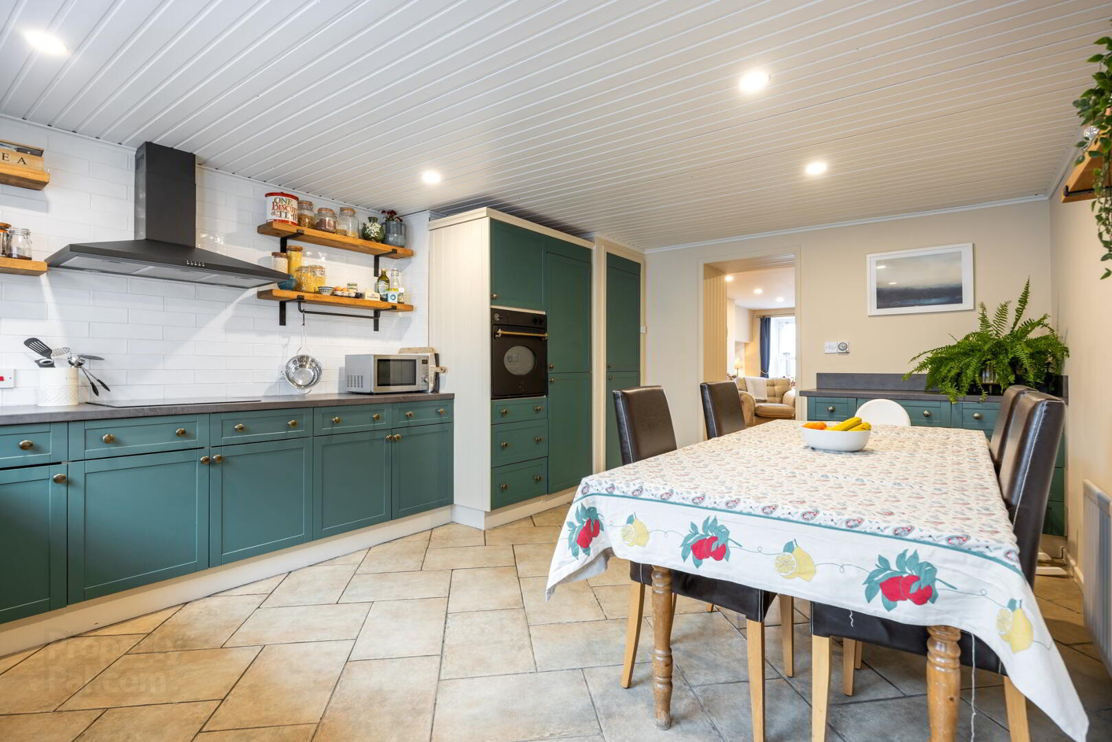 17 Ballynahinch Street 12 of 29