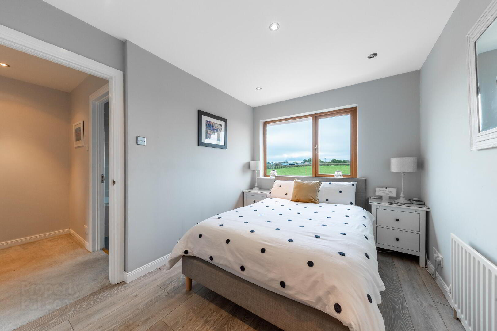 12 Stonebridge Square 12 of 22