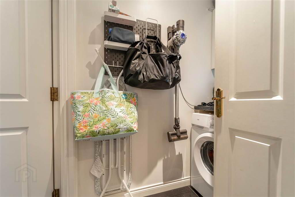 21 Avonmore Court 9 of 27