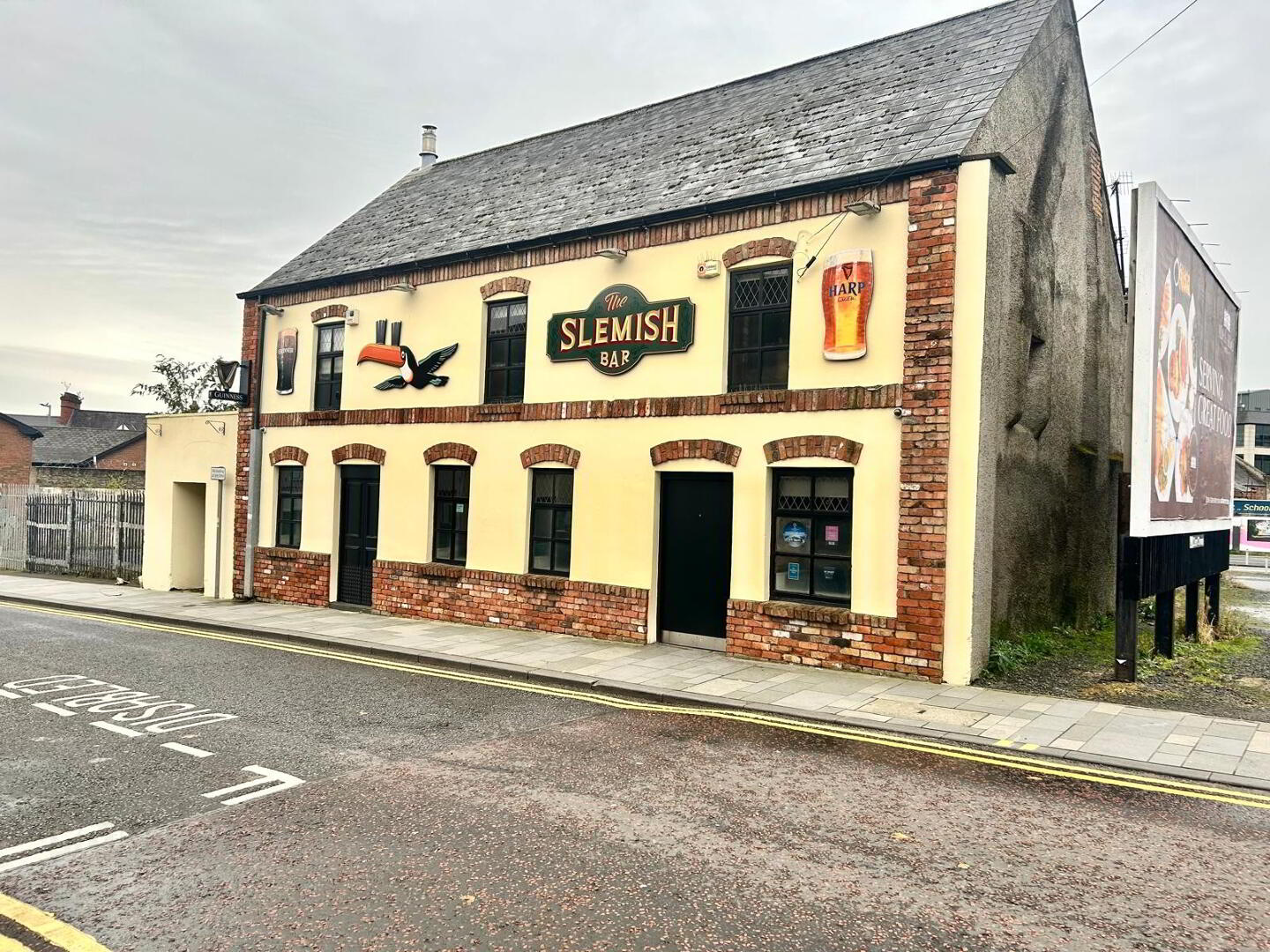 The Slemish Bar, 35-37 William Street