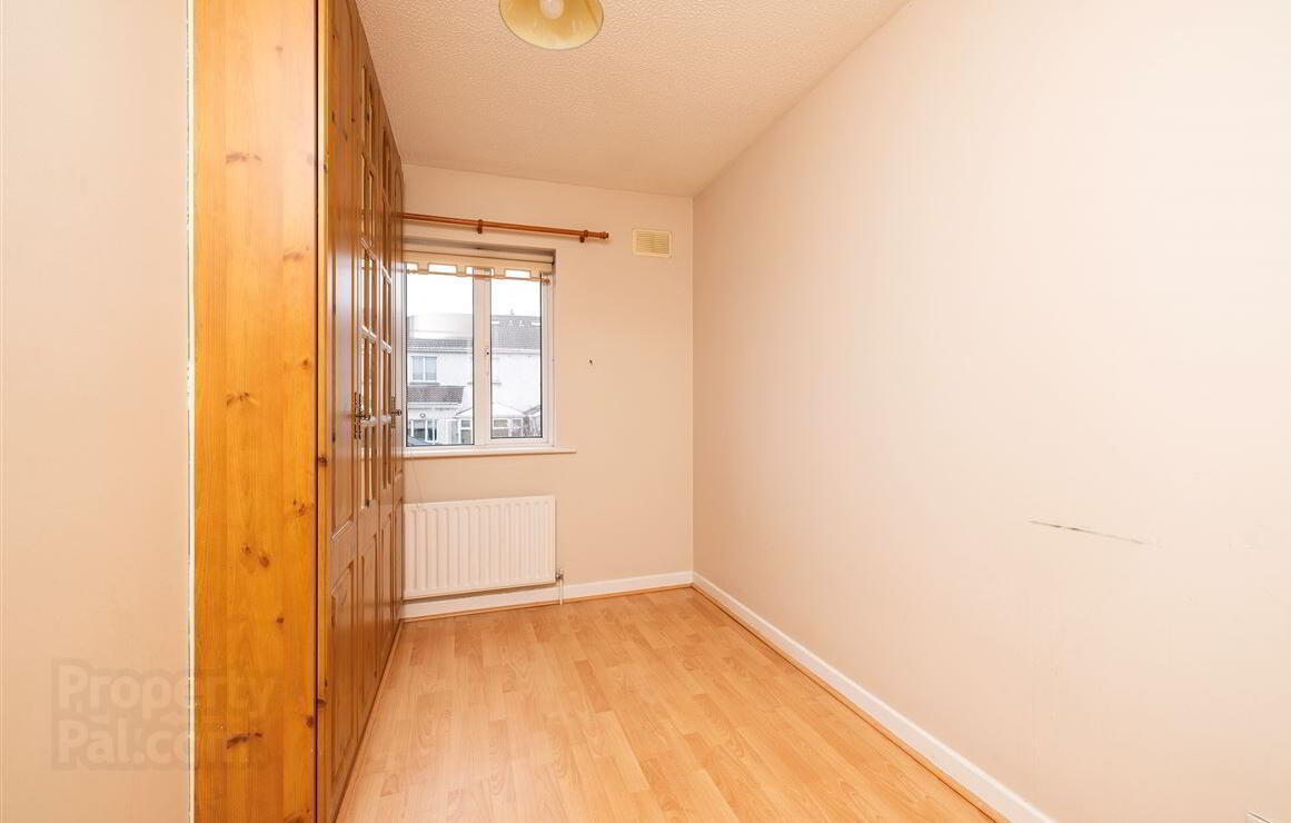 18 Monastery Gate Avenue 12 of 25