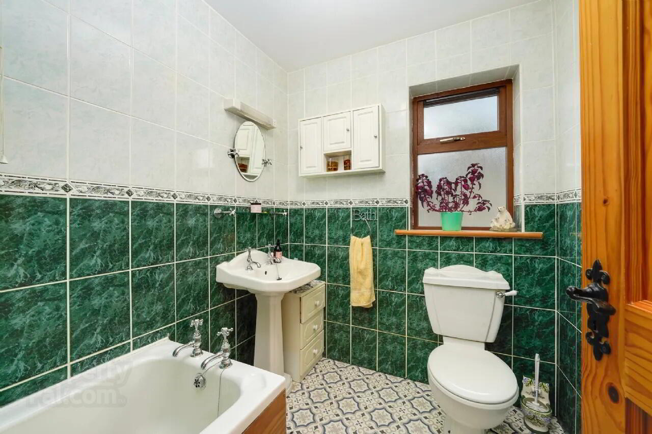 50 Swiftbrook Glen 15 of 33