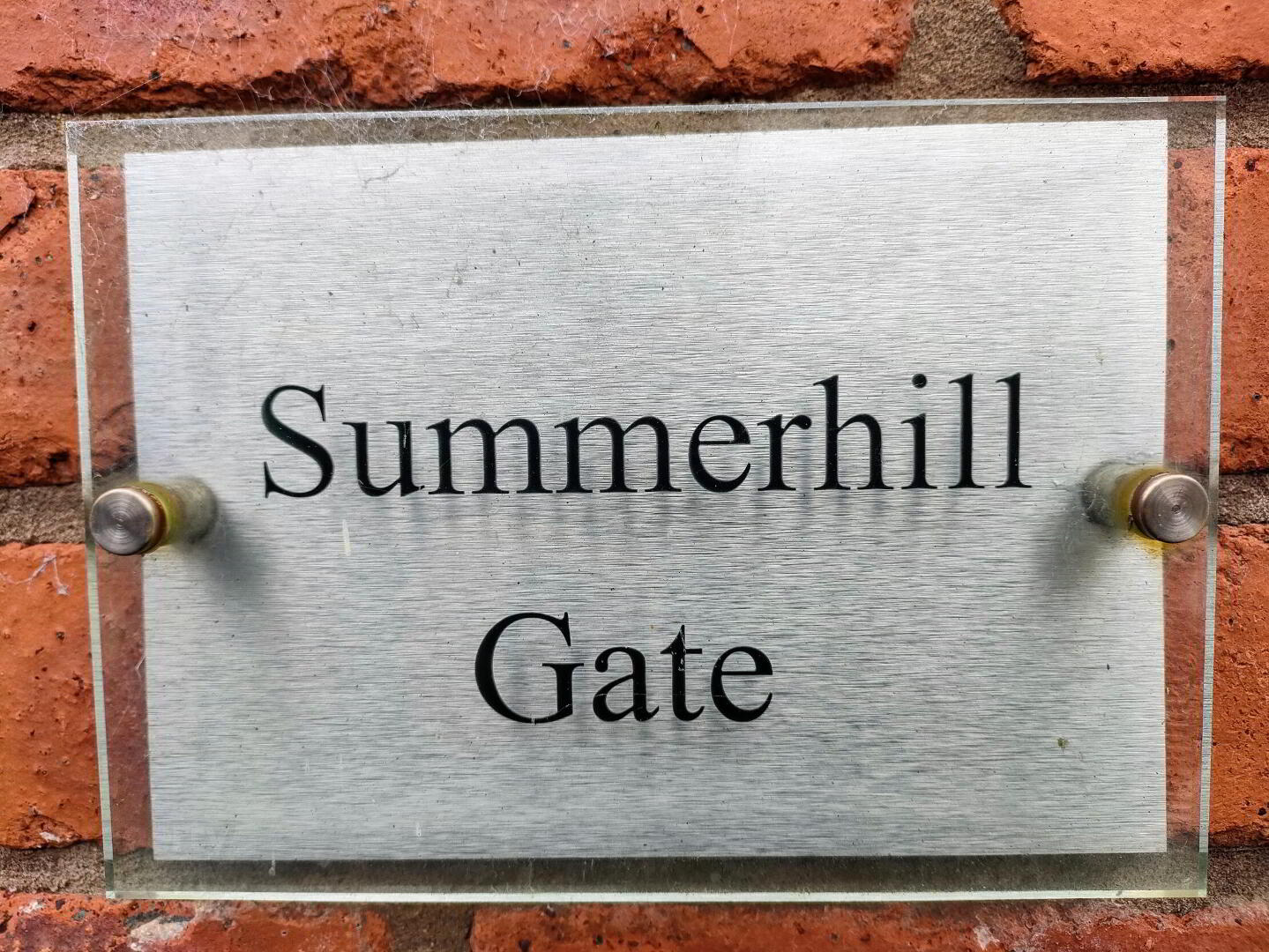 Summerhill Gate, 2c Summerhill Avenue