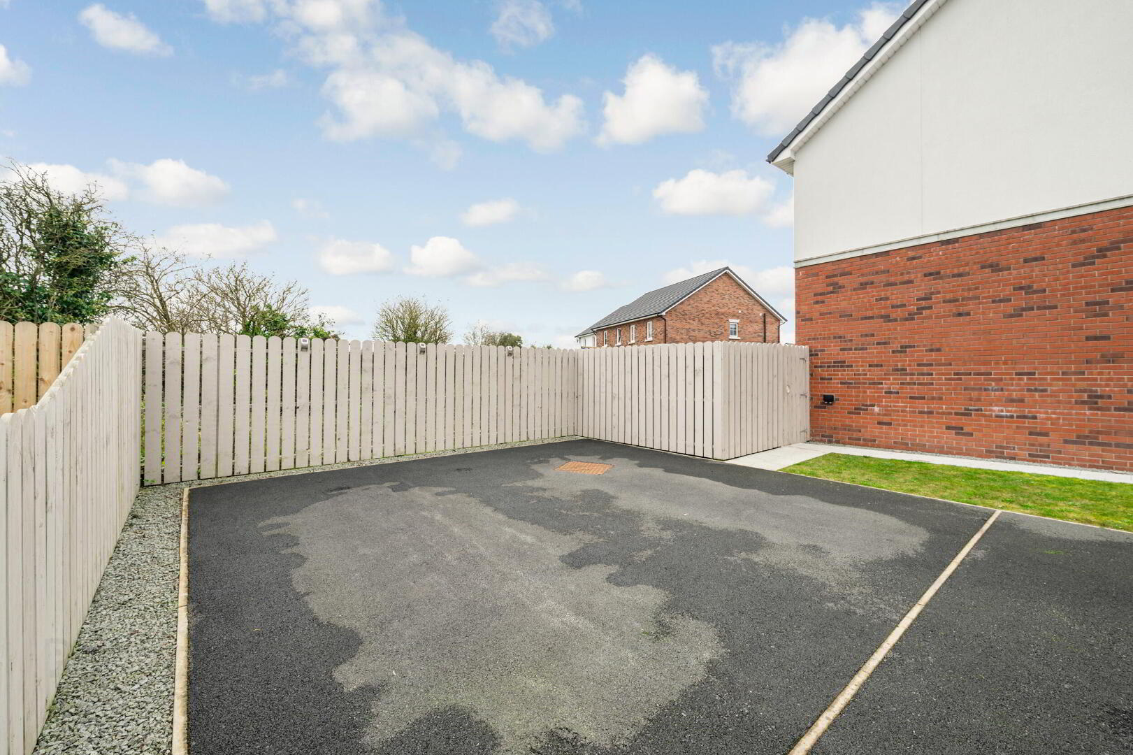 18 Rowanvale Crescent 6 of 46