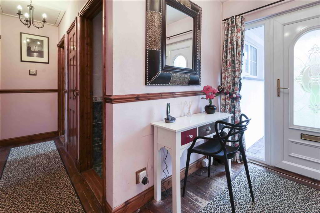 7 Coachmans Way 4 of 26