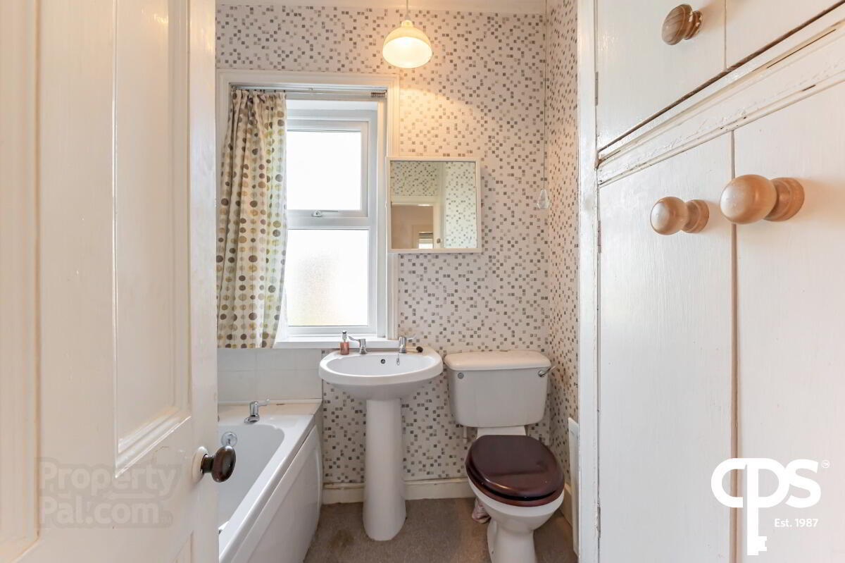 18 Ailesbury Road 16 of 21