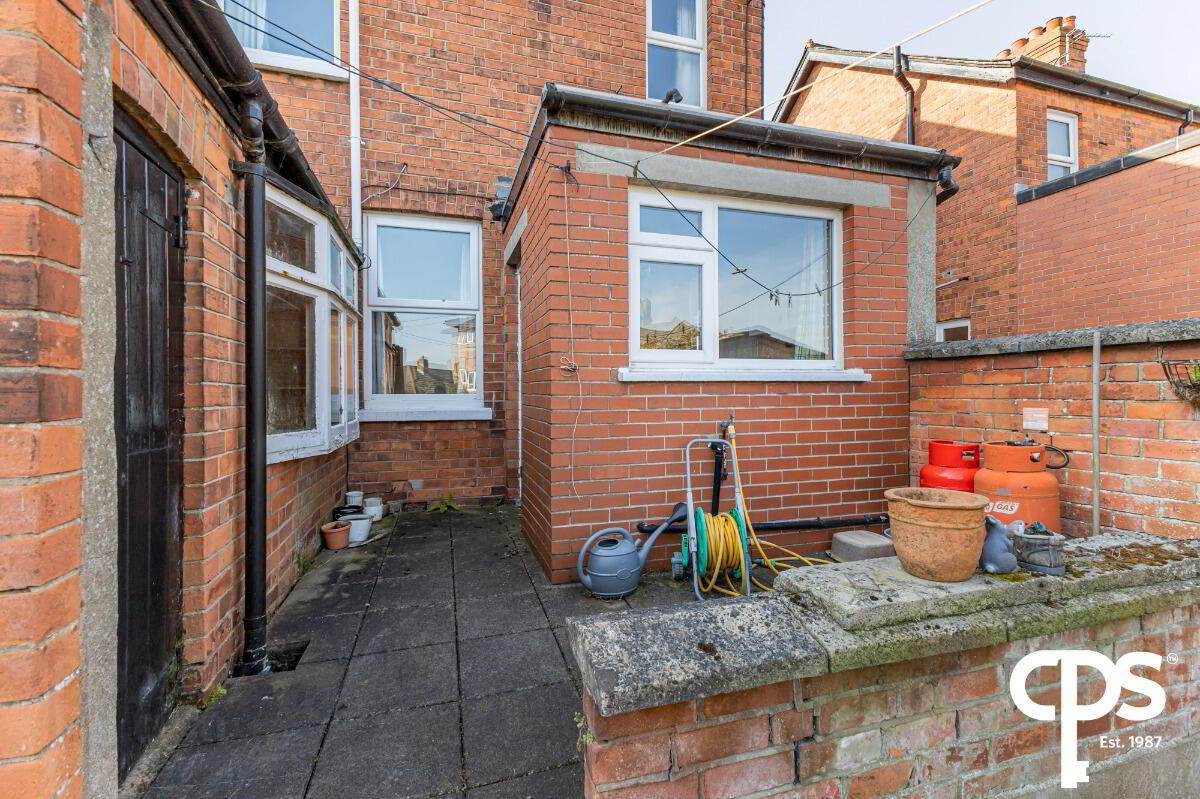 18 Ailesbury Road 18 of 21