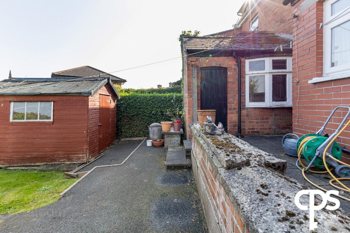 18 Ailesbury Road 19 of 21