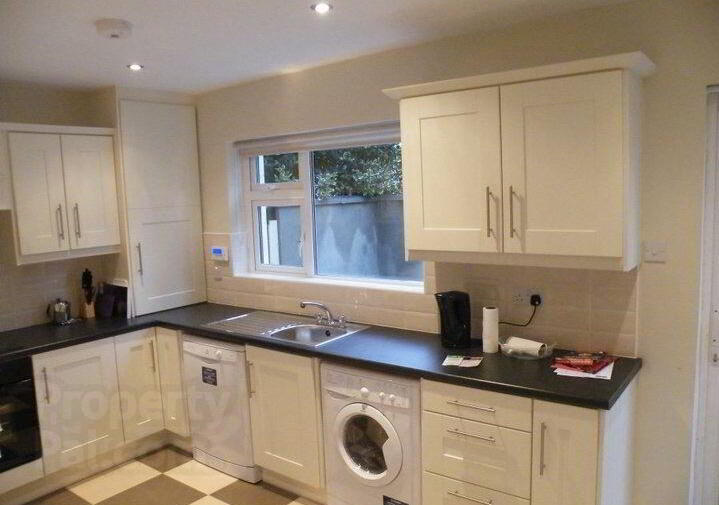 13 St. James Mews 9 of 20