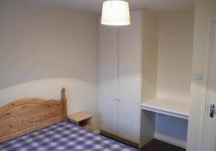 13 St. James Mews 15 of 20