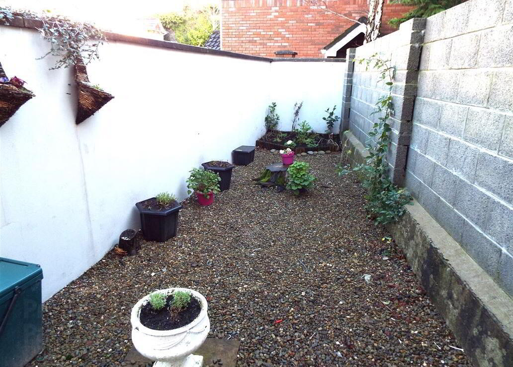 13 St. James Mews 19 of 20