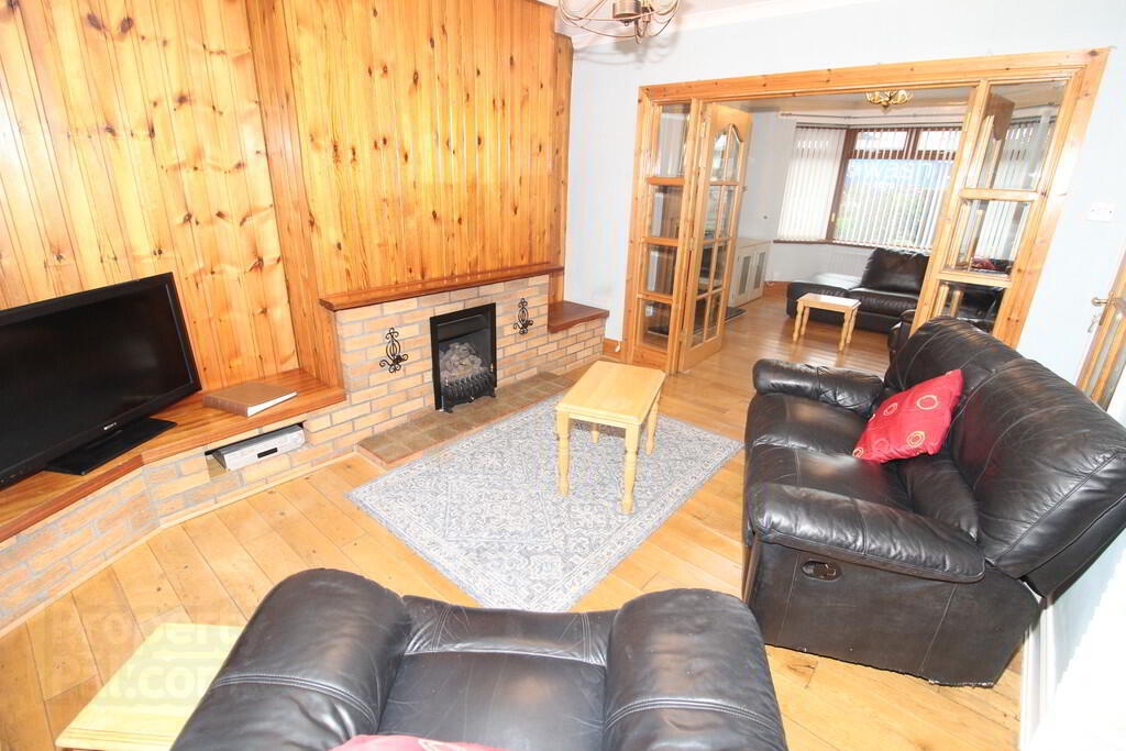 178 Shore Road 4 of 17