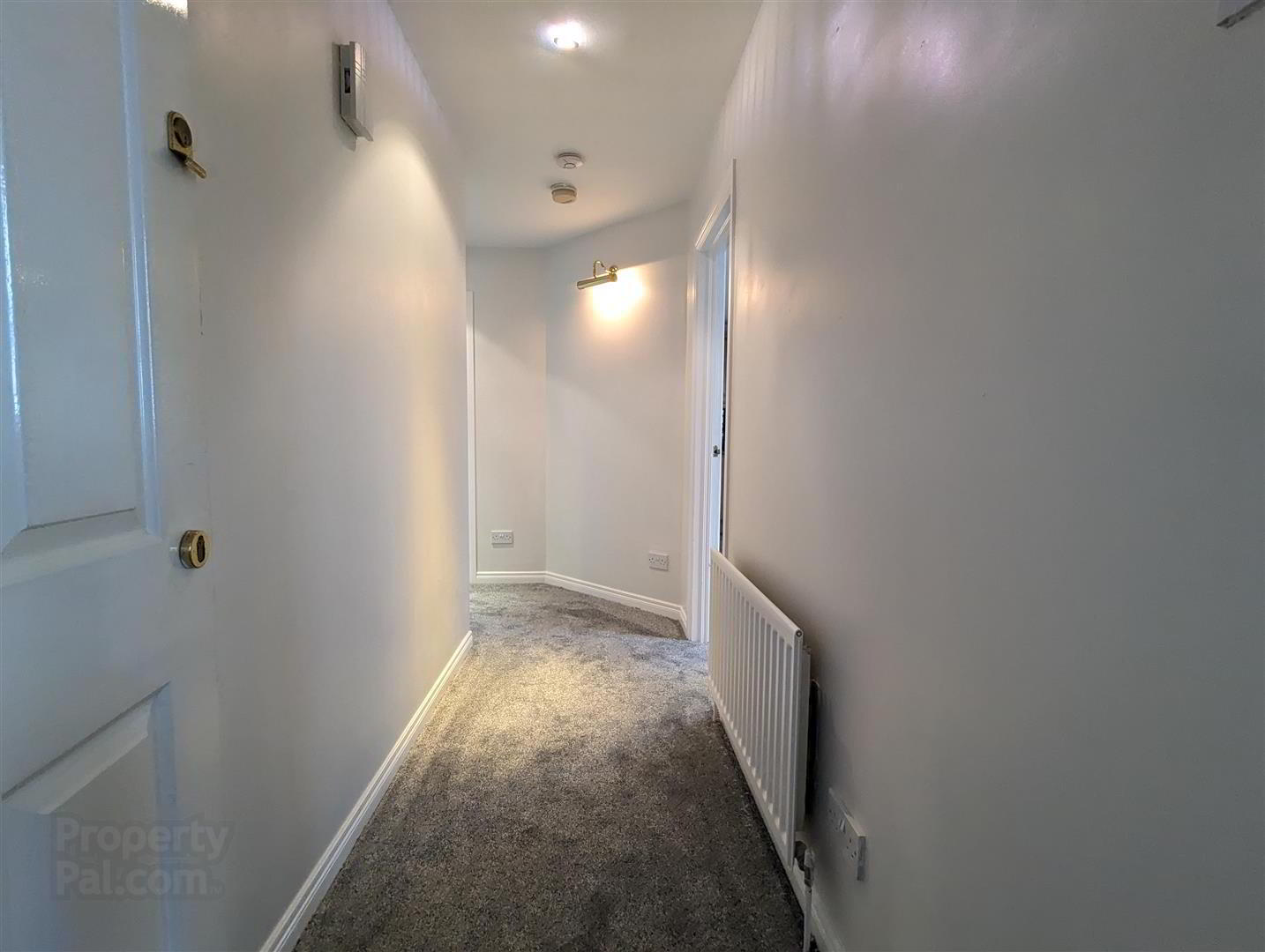 2 Lawnfield Grove 4 of 24