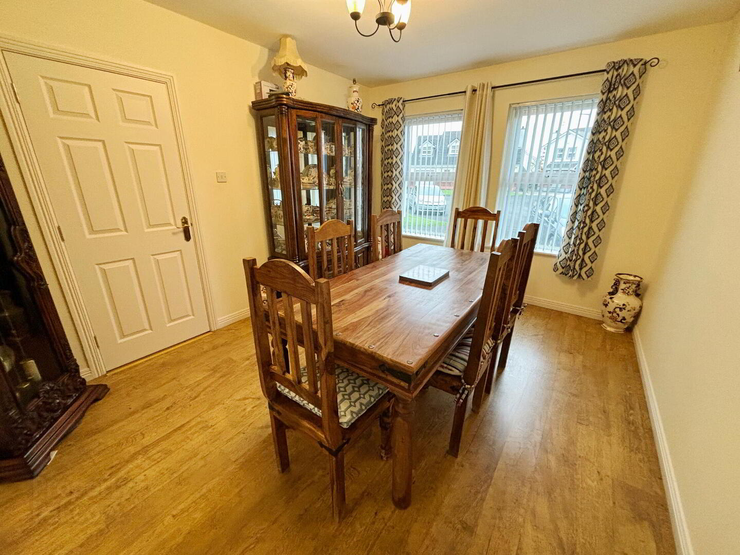 10 Knock Eden Close 10 of 44