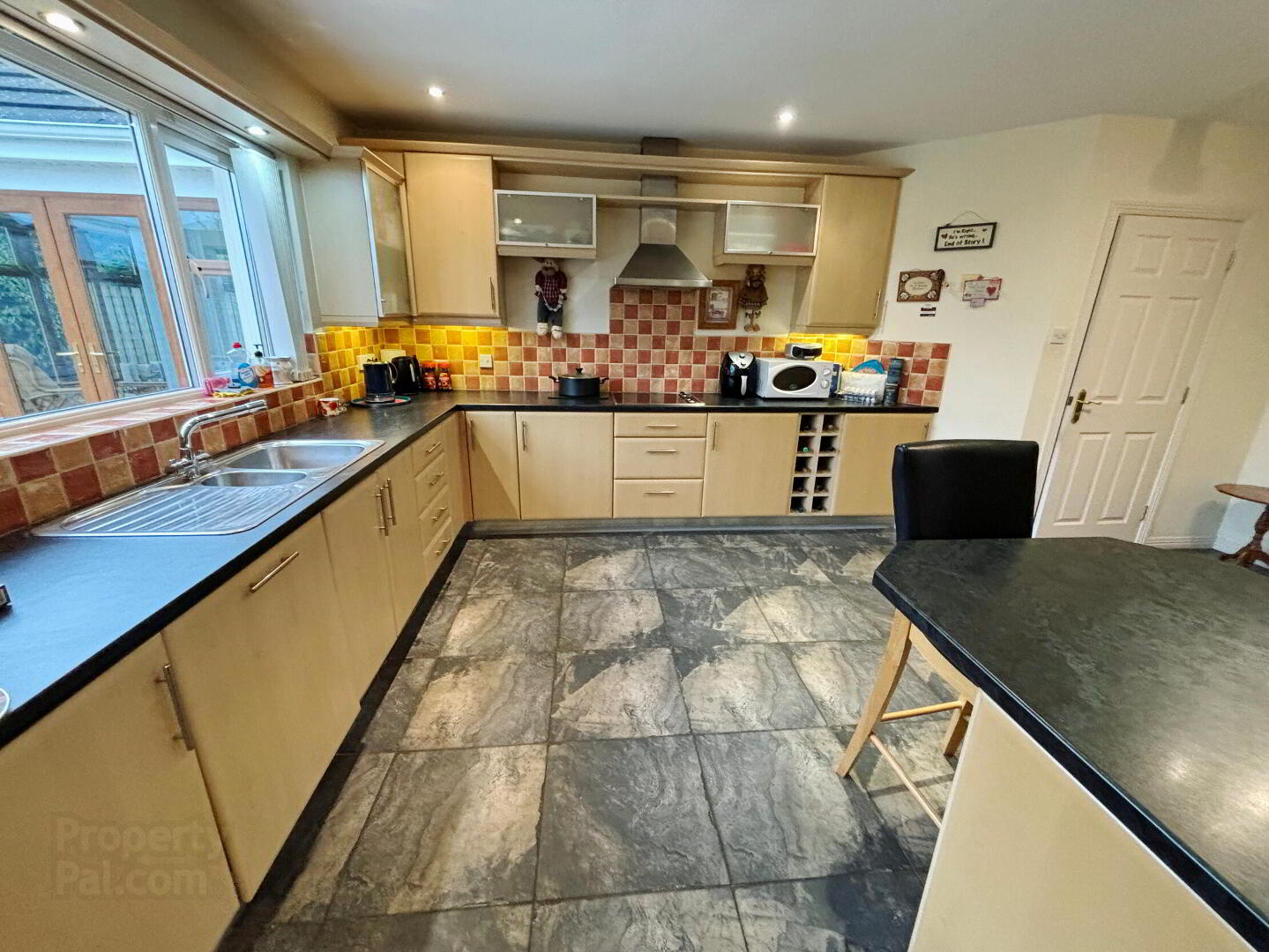 10 Knock Eden Close 13 of 44