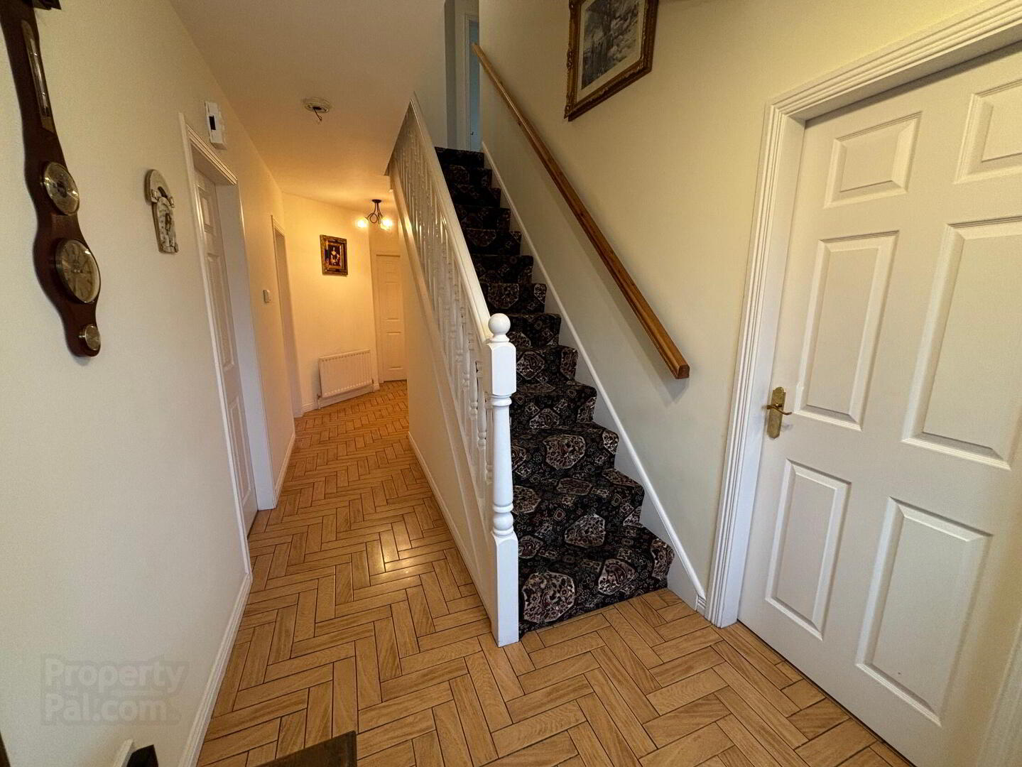 10 Knock Eden Close 23 of 44
