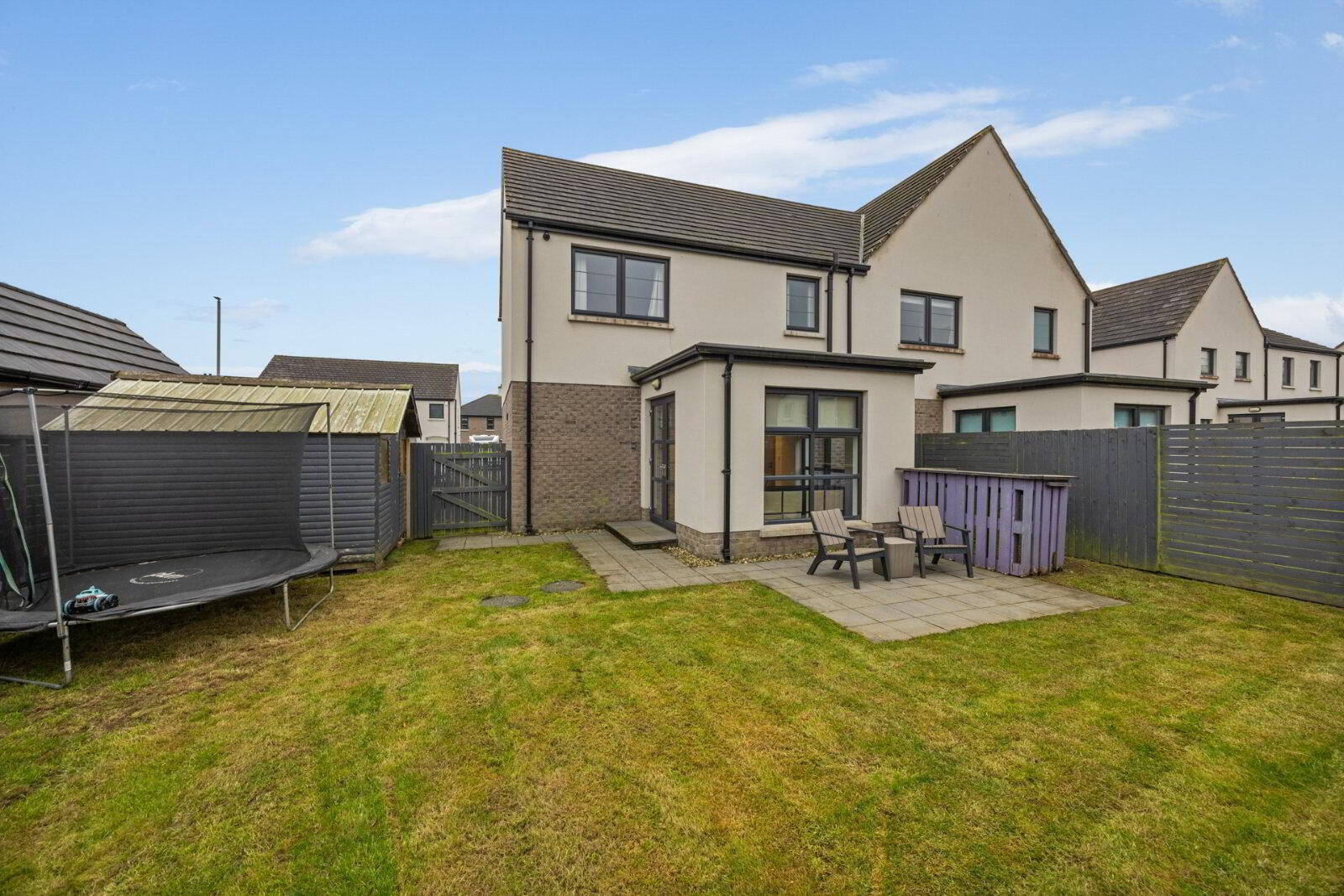 19 Fairfields Glen 15 of 16