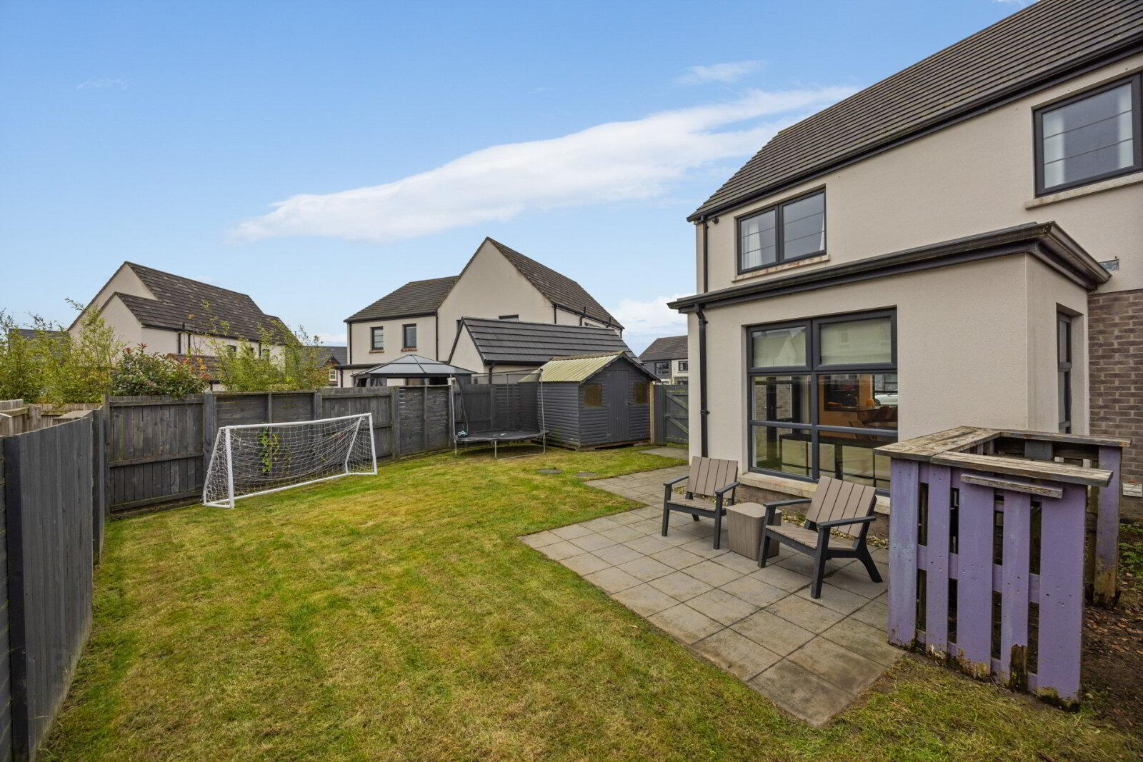 19 Fairfields Glen 16 of 16