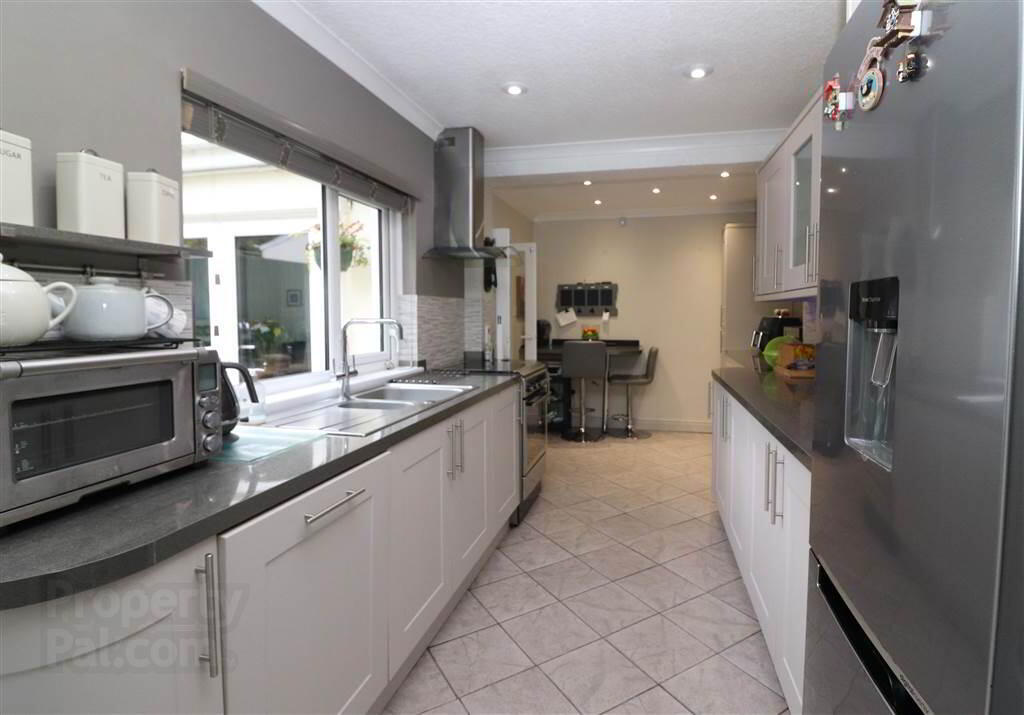 33 Wallace Avenue 6 of 16