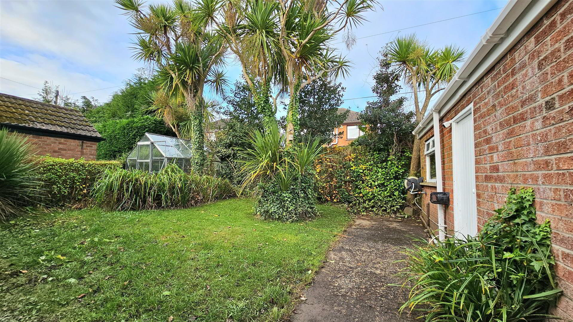 3 De Courcy Avenue 22 of 23