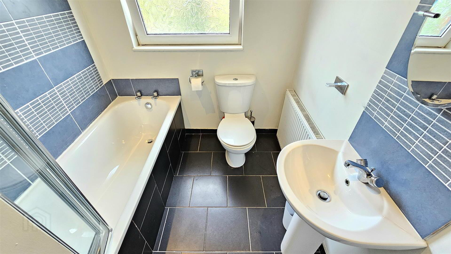 3 De Courcy Avenue 21 of 23