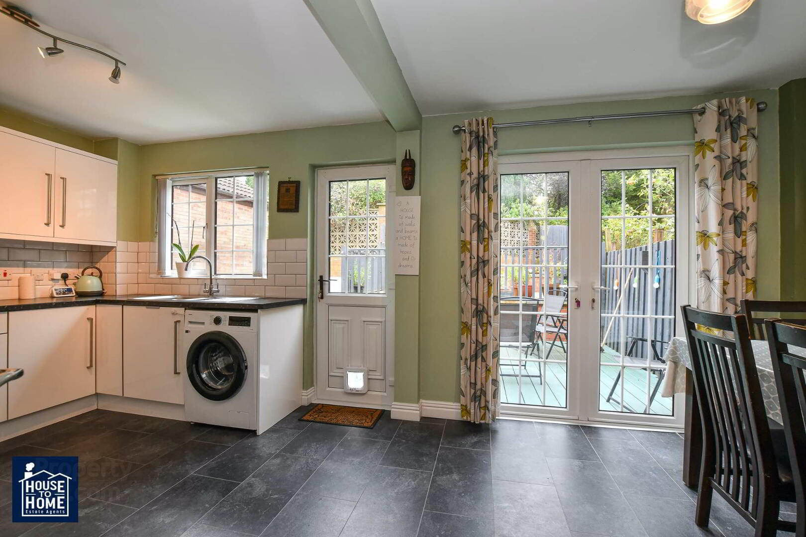 54 Wolfhill Avenue South 10 of 31