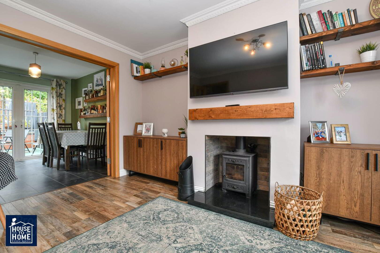 54 Wolfhill Avenue South 7 of 31