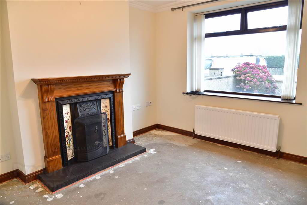 4 Raceview Terrace 6 of 42