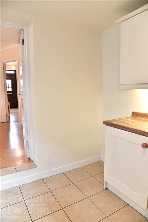 4 Raceview Terrace 18 of 42