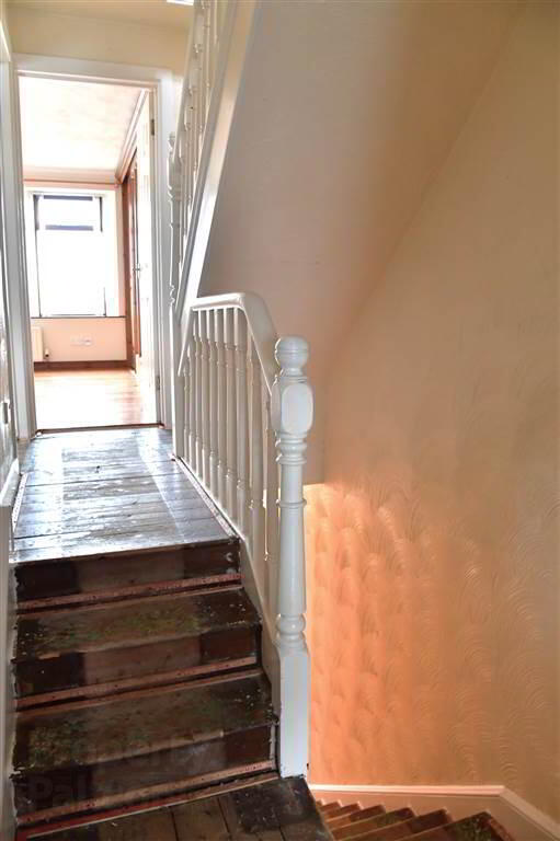 4 Raceview Terrace 19 of 42