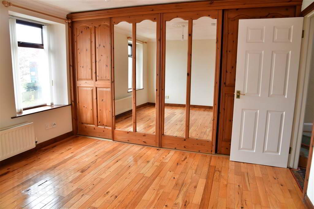 4 Raceview Terrace 29 of 42