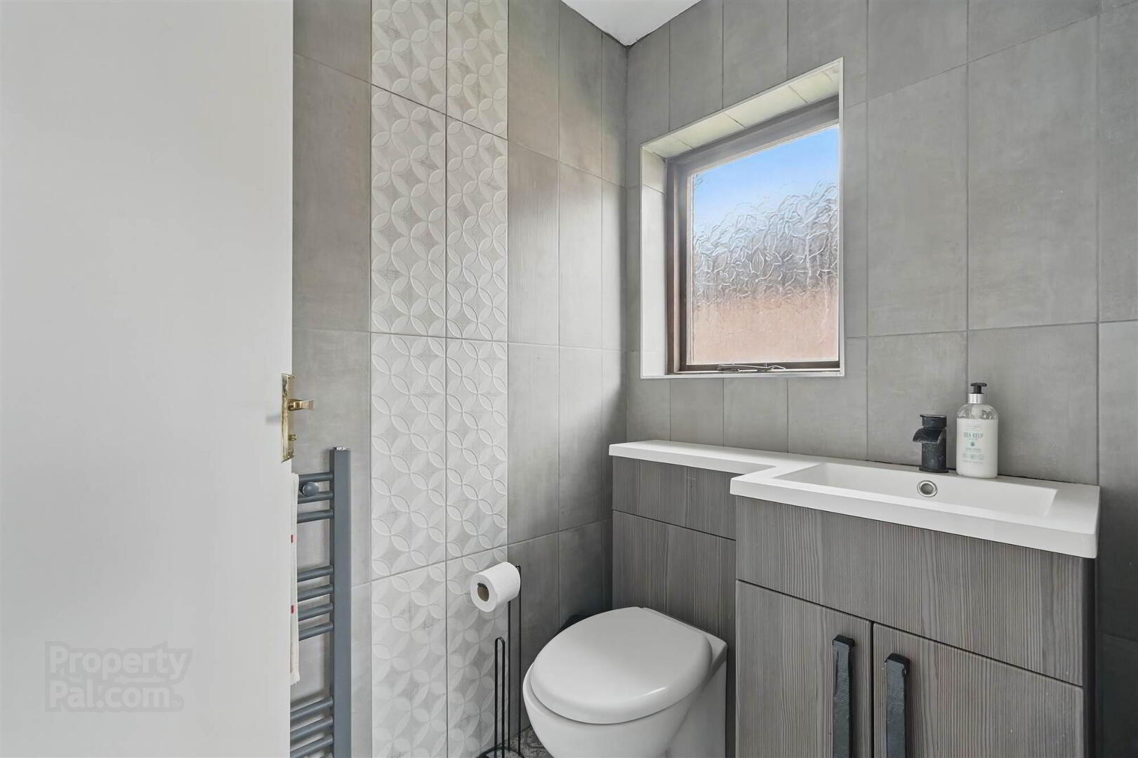 196 Gilnahirk Road 14 of 23