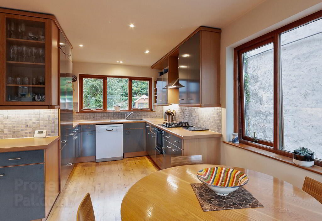 102a Old Holywood Road 6 of 34