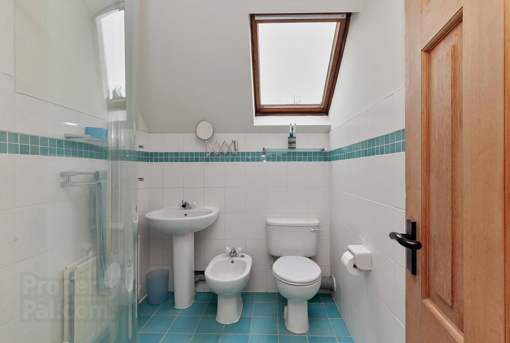 102a Old Holywood Road 20 of 34