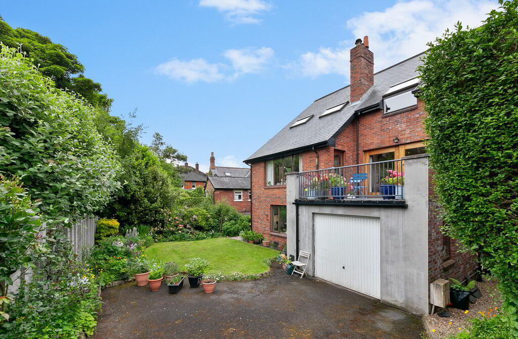 102a Old Holywood Road 30 of 34