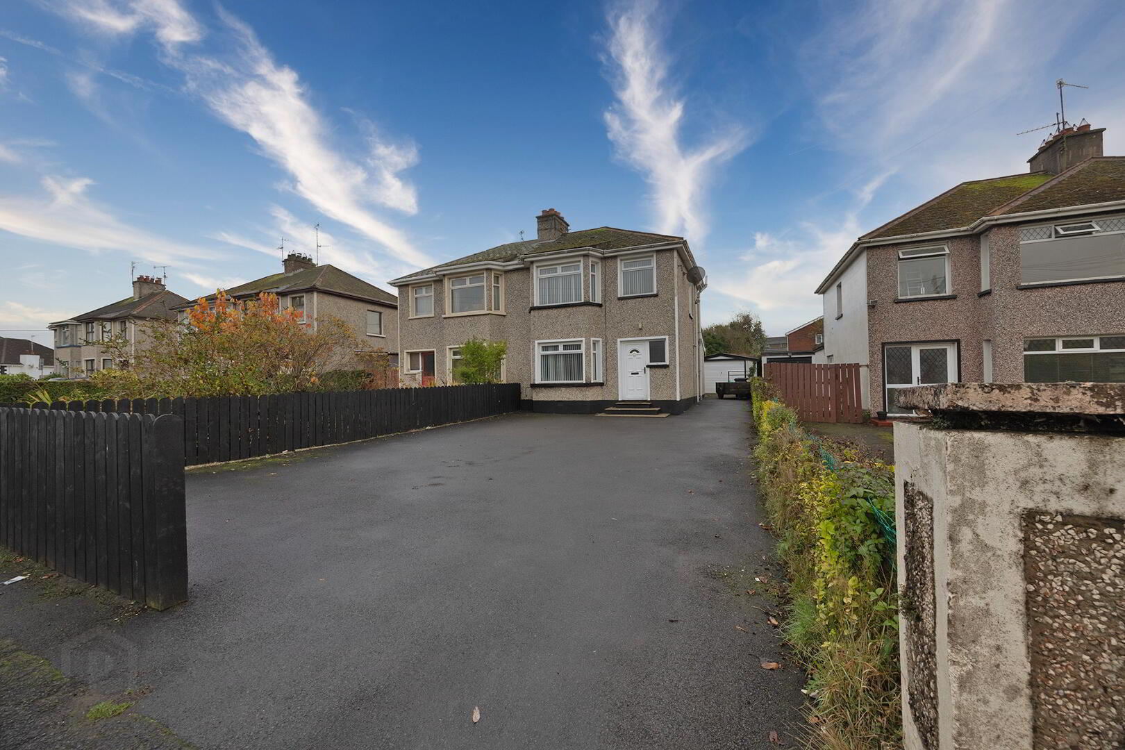 11 Westfield Gardens 2 of 22