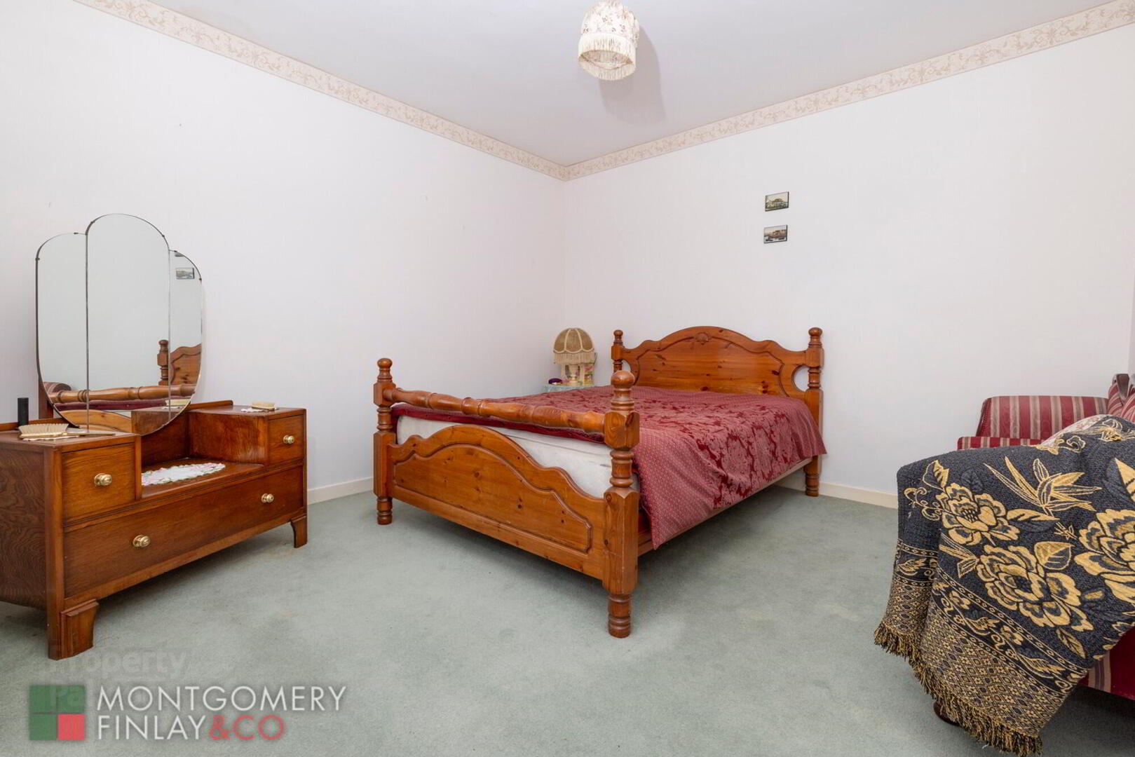 140 Marble Arch Road 24 of 39